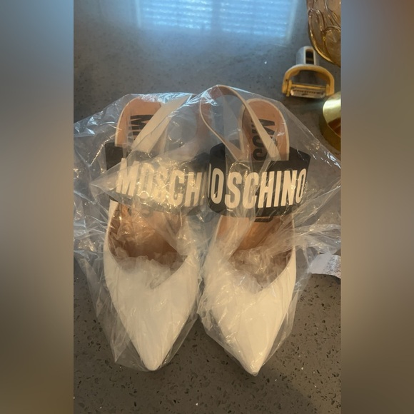 Moschino white heels - Picture 4 of 4